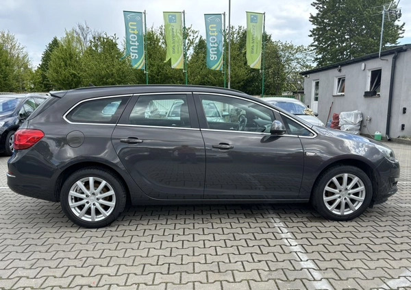 Opel Astra cena 28900 przebieg: 200000, rok produkcji 2014 z Sosnowiec małe 407